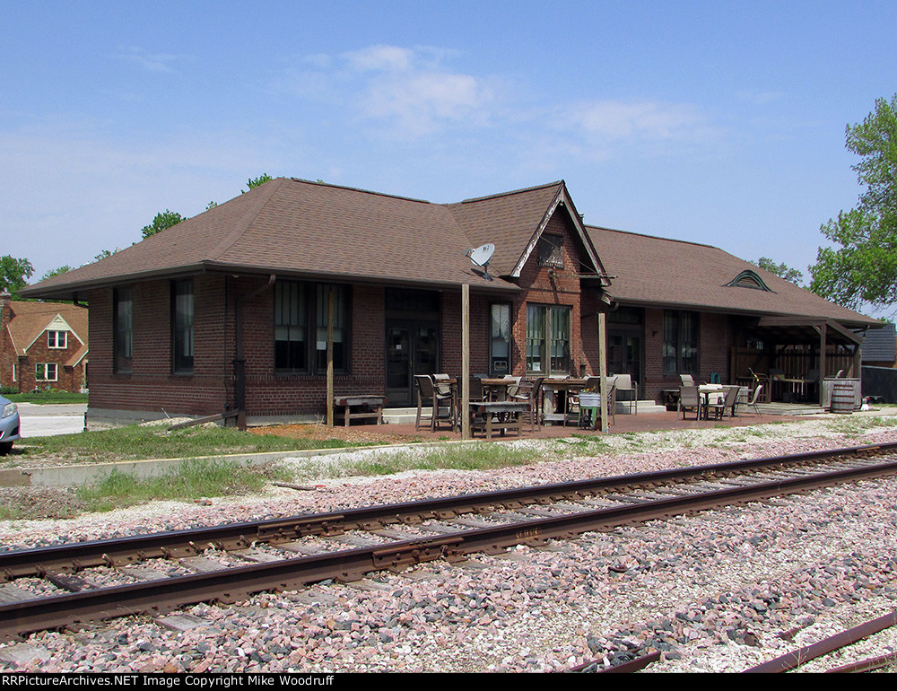 Former C&NW depot